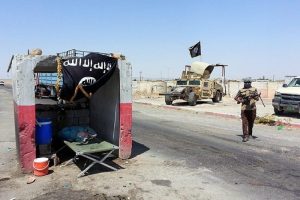Suriye'de IŞİD'in ilerleyişi s&uuml;r&uuml;yor