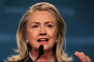 Şok iddia, Hillary Clinton dinlendi!