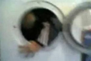 İ&ccedil;indeyken &ccedil;amaşır makinesini &ccedil;alıştırdılar
