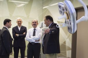 M&uuml;ezzinoğlu Acıbadem &Uuml;niversitesi'ni ziyaret etti