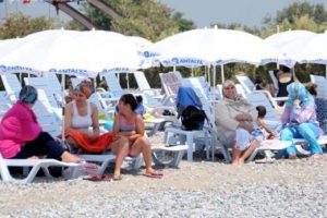 Antalya'da kadınlar plajı a&ccedil;ıldı