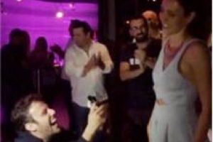 Doğum g&uuml;n&uuml;nde evlilik teklifi