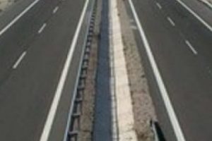 İstanbul-Bursa-İzmir otoyolundaki &ccedil;alışmalar aralıksız s&uuml;r&uuml;yor