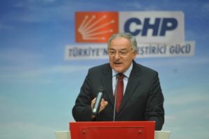 Ko&ccedil;'tan kurultay a&ccedil;ıklaması: "&Uuml;lkede darbe var"