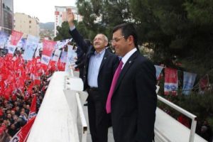 Kılı&ccedil;daroğlu'na destek!