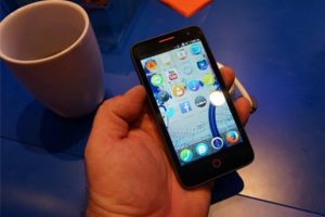 Mozilla ilk telefonunu satışa sundu