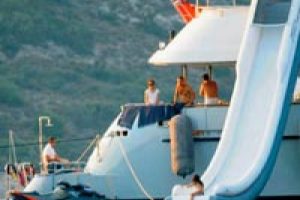 Marmaris'e &ccedil;ıkarma yaptılar...