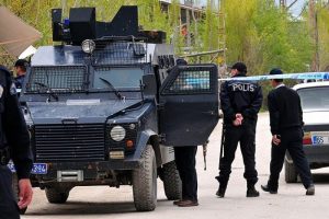 Van'da g&uuml;venlik g&uuml;&ccedil;lerine mayınlı saldırı