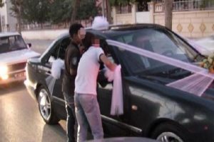 &Ccedil;ocukların tehlikeli d&uuml;ğ&uuml;n konvoyu takibi