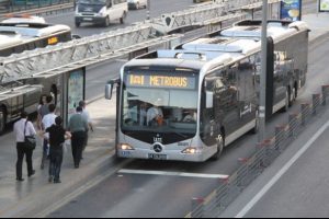 Bir şehre daha metrob&uuml;s geliyor!