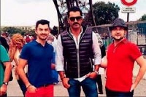 İmirzalıoğlu bu yaz gezmeye doyamadı...