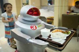 Restoran robotlara emanet