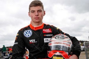 Formula 1'in en gen&ccedil; pilotu Verstappen
