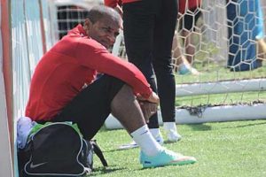 Malouda kadro dışı bırakıldı!