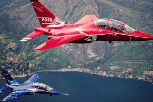 İki jet havada &ccedil;arpıştı