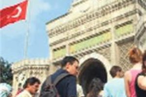 32 &uuml;niversiteye 'e-kayıt'
