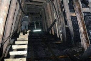 K&ouml;m&uuml;r madeninde grizu patlaması: 2 &ouml;l&uuml;