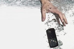 Cep telefonunuz suya d&uuml;şt&uuml;ğ&uuml;nde bunu yapın