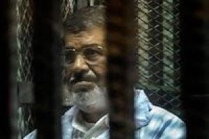 Mursi'nin duruşması ertelendi