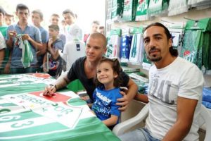 İbrahim ve Holmen taraftarlarla buluştu