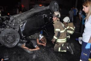 Takla atan otomobilde can pazarı