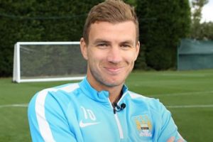 Dzeko 2018'e kadar City'de