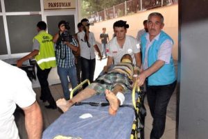 Otomobil u&ccedil;uruma yuvarlandı: 1 &ouml;l&uuml;, 5 yaralı