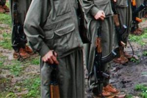 PKK'lılar iş&ccedil;ilere ateş a&ccedil;tı: 1 iş&ccedil;i ağır yaralandı