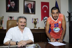 Burak Erol s&ouml;zleşme yeniledi