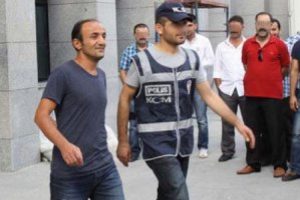 &Uuml;nl&uuml; Oyuncudan 'G&uuml;ld&uuml;ren' Uyuşturucu Savunması...