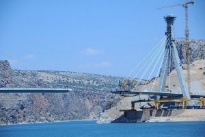 G&uuml;neydoğu ''Boğaz K&ouml;pr&uuml;s&uuml;''ne kavuşuyor