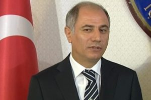 İ&ccedil;işleri Bakanından 'ter&ouml;rist heykeli' a&ccedil;ıklaması