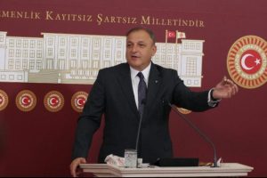 Ahmet Davutoğlu'nu hedef aldı