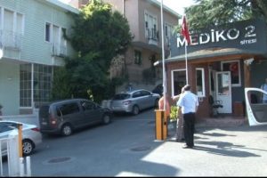Beşiktaş'ta dehşet: 2 &ouml;l&uuml;