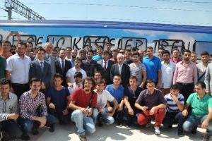 Gen&ccedil; kaşifler treni yola &ccedil;ıktı