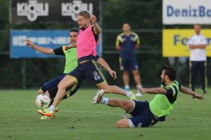 Fenerbah&ccedil;e S&uuml;per Kupa i&ccedil;in hazırlanıyor