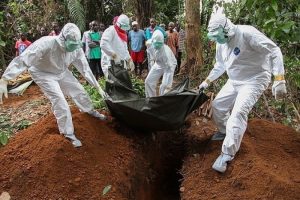Ebola'dan &ouml;lenlerin sayısı bin 427'ye y&uuml;kseldi
