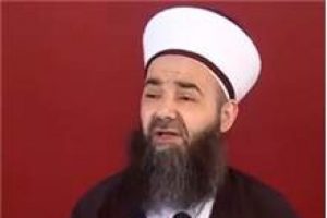 C&uuml;bbeli Ahmet Hoca, Davutoğlu i&ccedil;in dua etti