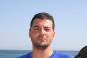 Rekortmen y&uuml;z&uuml;c&uuml; rota değiştirdi