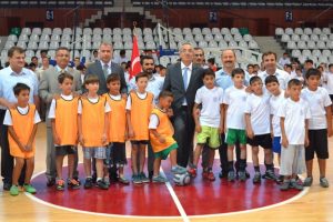 Futsal il turnuvası heyecanı başladı