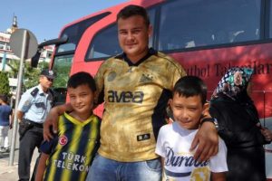 Madenci aileleri Manisa'ya gitti
