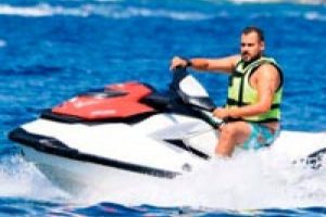 Jet-ski'de olduk&ccedil;a profesyonel...