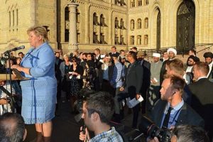 Norve&ccedil; başbakanından 'Hadis'li IŞİD protestosu