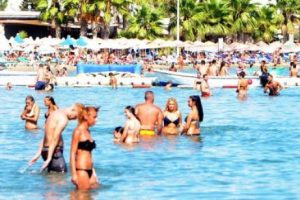 Plajlara turist akını