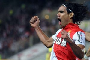 Juventus, Falcao i&ccedil;in g&ouml;r&uuml;şmelere başladı!