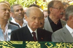 Bah&ccedil;eli cenaze t&ouml;renine katıldı