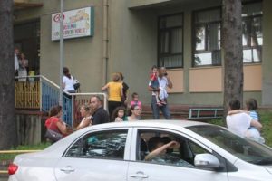 Kreşte b&uuml;y&uuml;k panik!