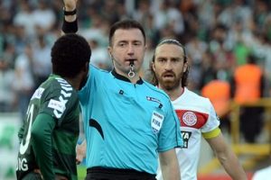 UEFA'dan H&uuml;seyin G&ouml;&ccedil;ek'e g&ouml;rev!