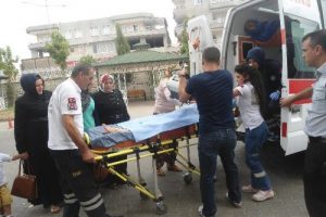 Hasta taşıyan ambulans kaza yaptı