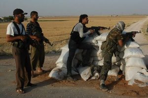 IŞİD militanlarıyla silahlı T&uuml;rkmenler arasında &ccedil;atışma
